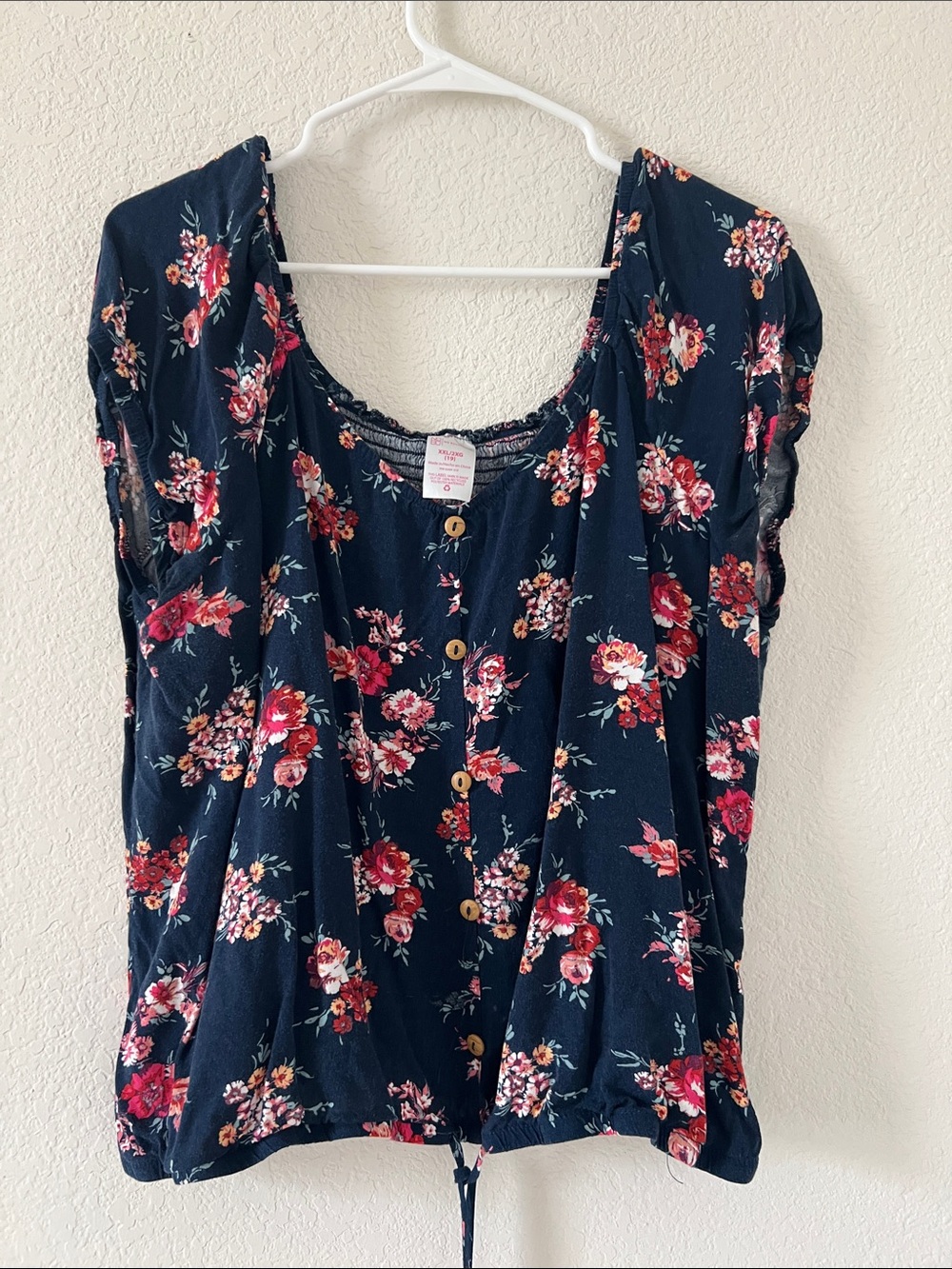 Forever 21 Navy Floral Button-Front Blouse